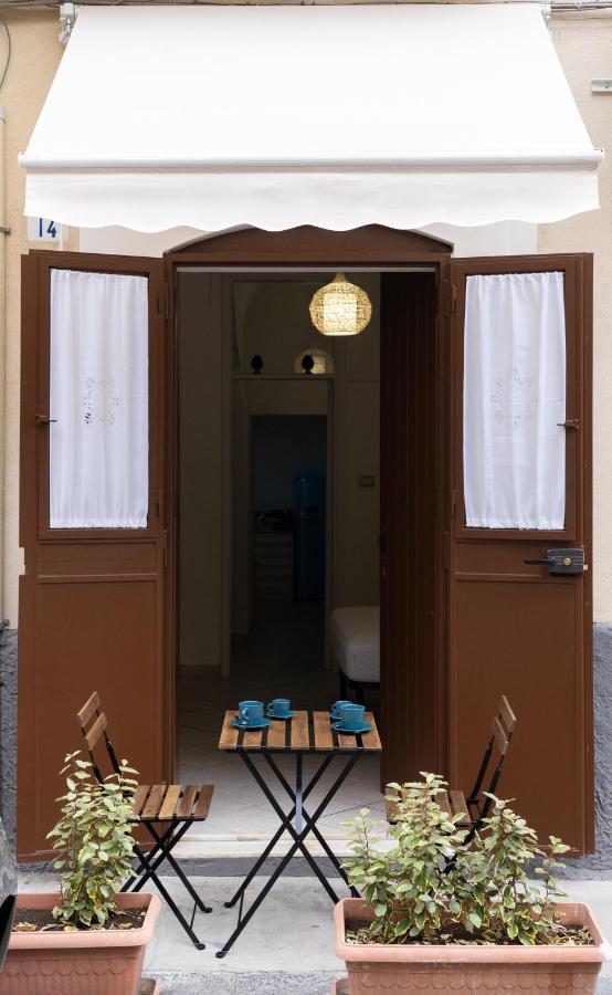 Antico Cortile Siciliano Apartment คาตาเนีย ภายนอก รูปภาพ
